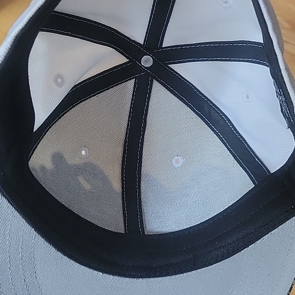 Throwdown hat - Picture 9 of 10